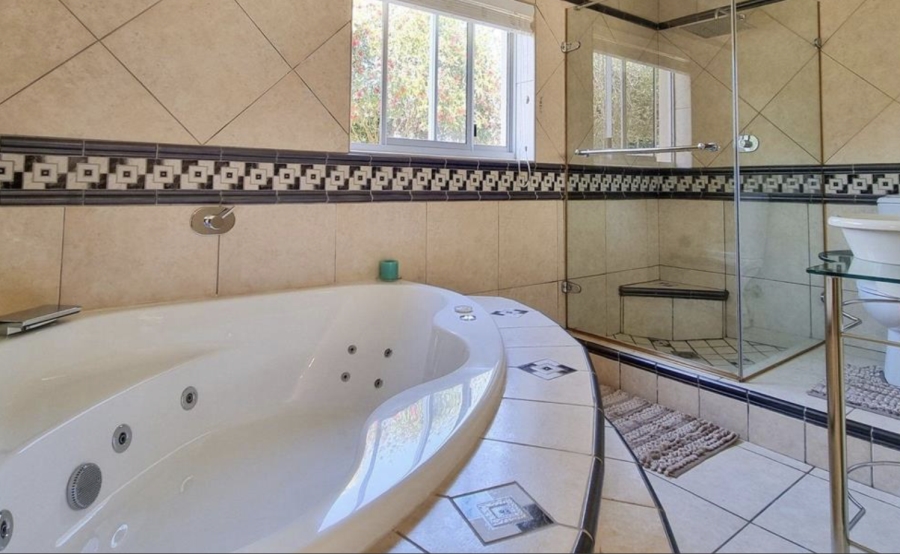 To Let 4 Bedroom Property for Rent in Rosendal Western Cape